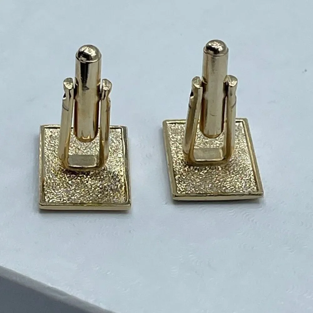 Vintage unicorn gold tone black rectangle cufflinks!
